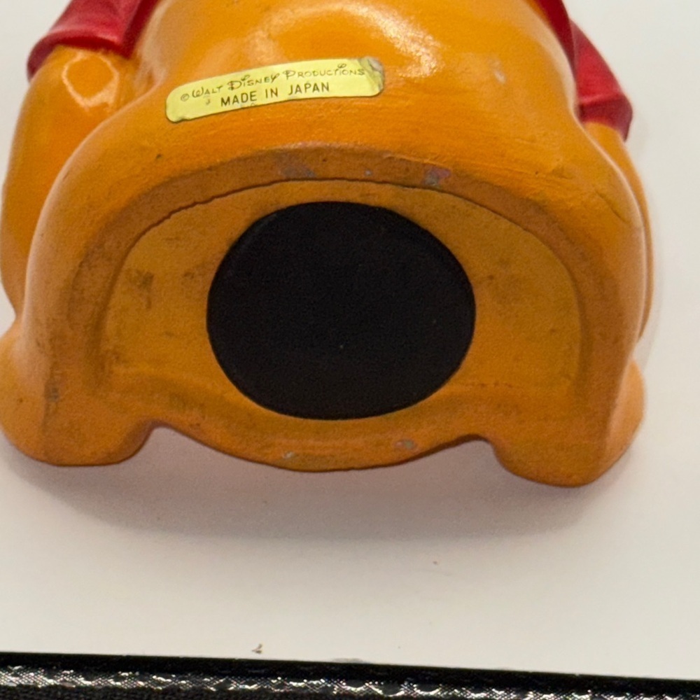 Vintage Walt Disney  Japan  ceramic/chalkware piggy bank Winnie the Pooh - Picture 5 of 7